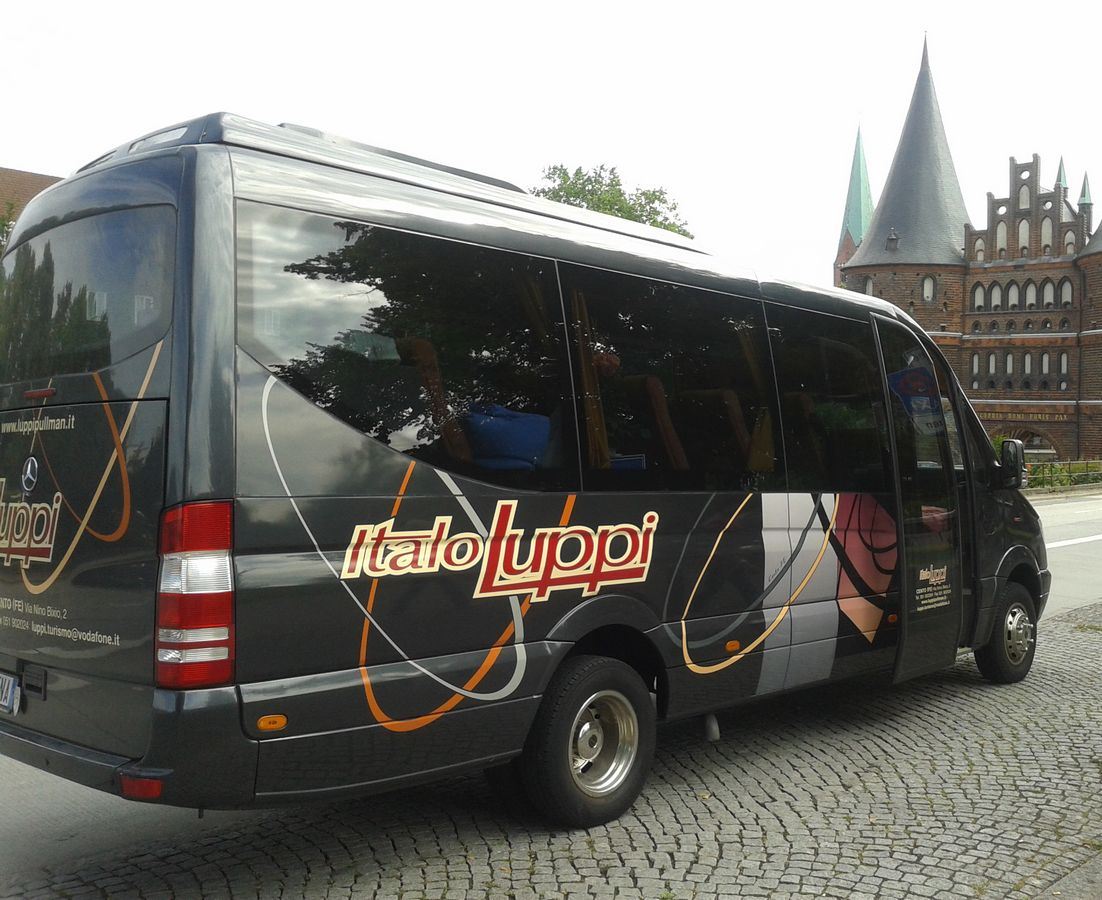 Luppi Noleggio Pullman Taxi 13